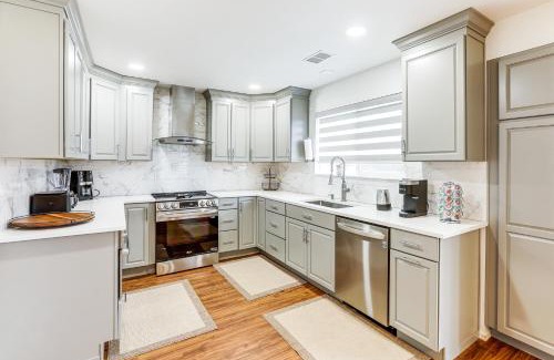 Aurora Haus | 5 Mi to Cherry Creek State Park Home with Yard!
