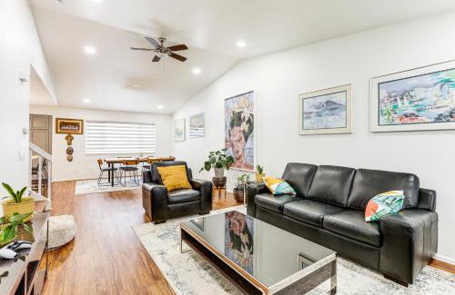 Aurora Haus | 5 Mi to Cherry Creek State Park Home with Yard!