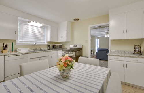 Metairie Haus | 5 Mi to City Park: Pet-Friendly Home Near NOLA!