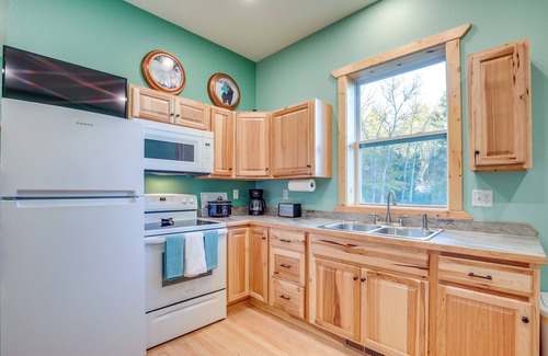 Toivola Haus | 5 Mi to Twin Lakes State Park: Renovated Church!