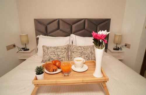 Quartier Des Mimosas Wohnung | 5 min drive from Train Station with Parking, Air Conditioning & IPTV -Ideal for CAN 2025