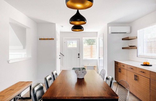 Blackshear-Prospect Hill Haus | 5 Min from Moody - The Eastside Gem