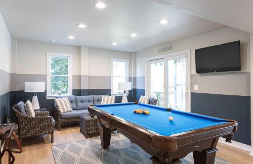 Corolla Light Haus | 5 Min to Beach Pool Hot Tub Resort Amenities