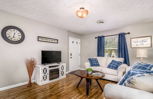 Jefferson City Wohnung | ★ 5 min to C-N Univ & Morristown ★ Extra Parking