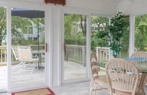 Popponesset Hütte | 5-min Walk to Beach - Classic Cape Cottage w/ Outdoor Shower and Back Deck