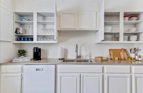 Bountiful Wohnung | 5 Mins off i15 Pickle Ball Courts Close By