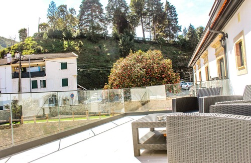 Gois Hütte | 5 Minutes from the River Beach, Twin Room in Góis in a Rural and Quiet Place