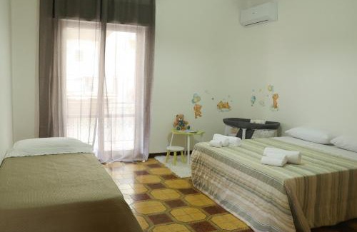 Badolato Marina Wohnung | 5 Minutes' Walk from the Beach, with Two Bedrooms