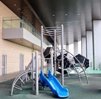 Petaling Jaya Wohnung | 5 pax Santorini Colour Themed Suite at Paradigm Mall,PJ