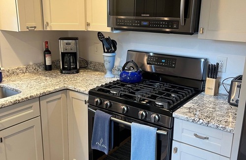 Monument Beach Haus | 5-Sterne-Unterkunft - Weniger als eine Meile zum Monument Beach