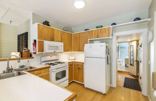 West Beach Hütte | 5-STERNE * Beach Bunny Cottage Ferienwohnung in Santa Barbara 2 Blocks zum Strand!