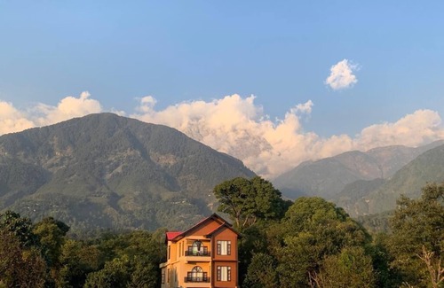Sidhpur Villa | Die Sojourn-1 Suite, 2 Dlx Zimmer-Apartment für 7-8 Pax mit Küche / Wohnzimmer