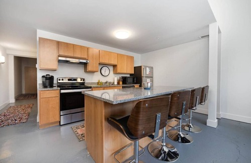 Otterbien Home Wohnung | 5108 Peters Cartridge factory · New Industrial Loft Space on Bike Trail