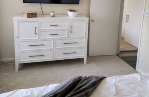 Odenton Wohnung | 55 Roku TVs***2-King Beds***9mi Airport***3mi Base