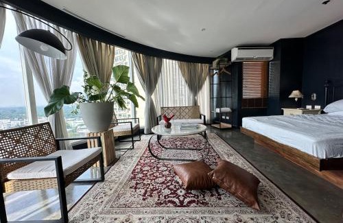 Downtown Wohnung | 55-SQM Urban Cabin in Poblacion Makati