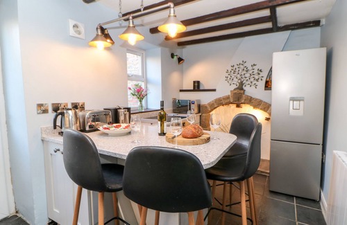 South Richmond Hütte | 56 The Green