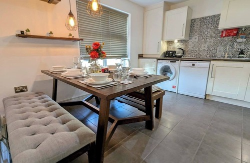 Manchester Haus | 5Bedrooms|PrvParking|FreeWifi|LongStayDiscount