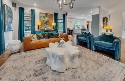 Inman Park Haus | 5br Inman Park Home Private Terrace Suite