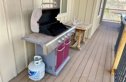 Durango Haus | 5BR Retreat with Breathtaking views, close to Downtown Durango