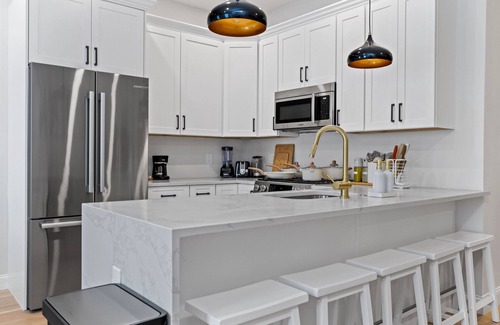 Columbus Park - Andrew Square Wohnung | 5BR3B Lux Home Walk to Subway Near Downtown