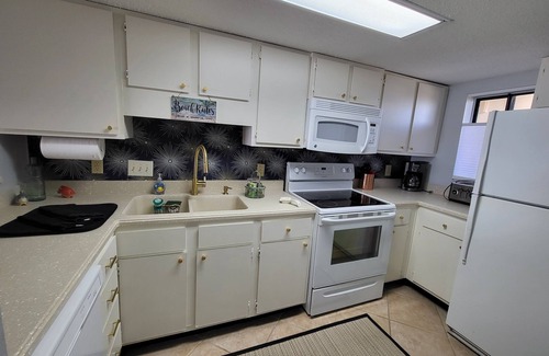 Emerald Isle Eigentumswohnung | 5th Floor View of Beach and Ocean- Full condo- 2 pools-