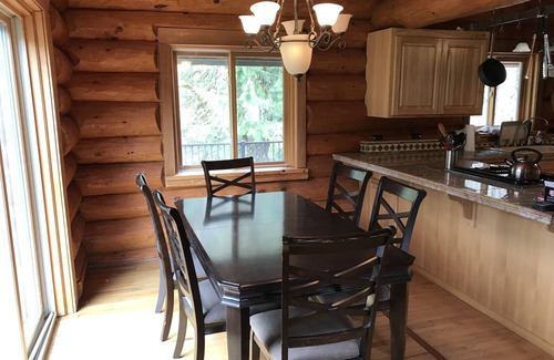 Oakridge Kabine | 6 BDRM Log Cabin on Big Fall Creek