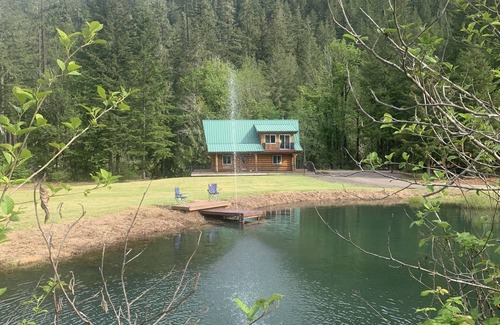 Oakridge Kabine | 6 BDRM Log Cabin on Big Fall Creek
