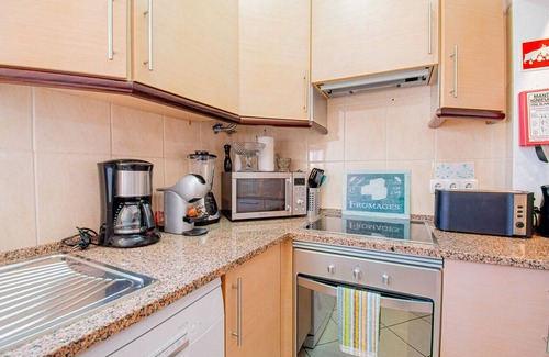 Vale de Centianes Wohnung | 6 Centeanes: Clifftop apartment with sea views