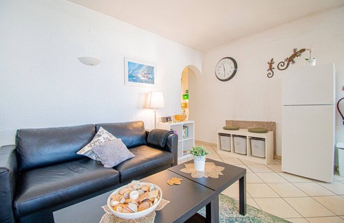 Vale de Centianes Wohnung | 6 Centeanes: Clifftop apartment with sea views