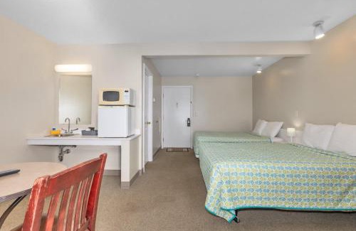 Lake City Hotel | 6 Cozy Combined Family Studios