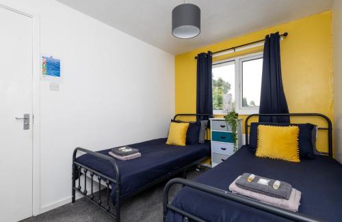 Stanley Haus | 6 Guests - Pet Friendly - 10min Leeds City Centre