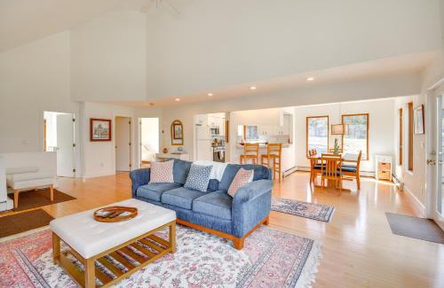 Morrisville Haus | 6 Mi to Lake and State Park Hideaway in Elmore!