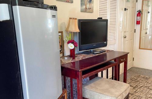 College Park Wohnung | 6 Mi to Palm Beach Studio with Pool Access!