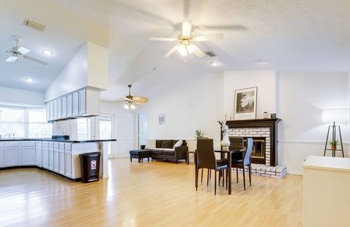 Port Saint Lucie Haus | 6 Mi to St Lucie River: Family Home w/ Patio!