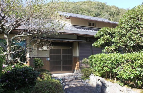 Nantan Haus | 6 min walk from JR. Entire Traditional House w/Zen Garden