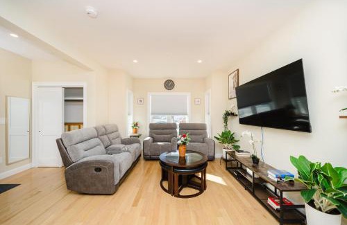 West Codman Hill - West Lower Mills Wohnung | 60-1 4BR Boston - Cozy New Apt near Franklin Park