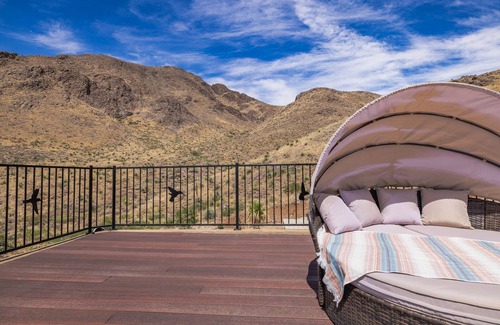 Mesilla Park Haus | 60-acre custom home with breathtaking views of city of Las Cruces & Organs!