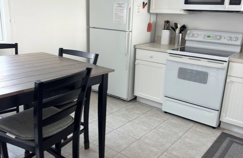 Mackinaw City Eigentumswohnung | 20560 Sweet 2 Bedroom Condo ohne Zugang zur Garage