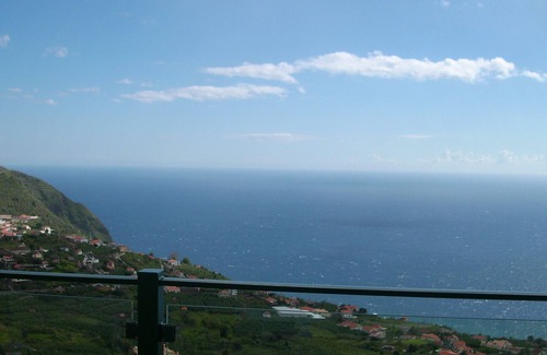 Arco da Calheta Haus | 60 qm große Ferienwohnung mit 2 Schlafzimmern und traumhaftem Meerblick