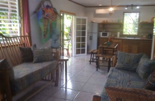 Forest Home Haus | 600 sq ft Executive Casita w/Pool for short or long term rental