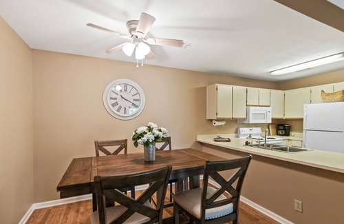 Auburn Wohnung | 601 N Gay St - Steps to Downtown