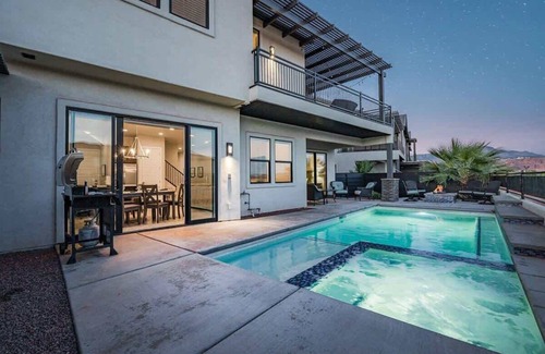 Santa Clara Haus | O-61&62| Sleeps 54 * 2 Private Pools * 2 Hot Tubs * Games * Ping Pont * BBQ