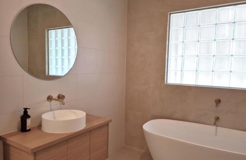 Port Victoria Haus | 63 By The Sea