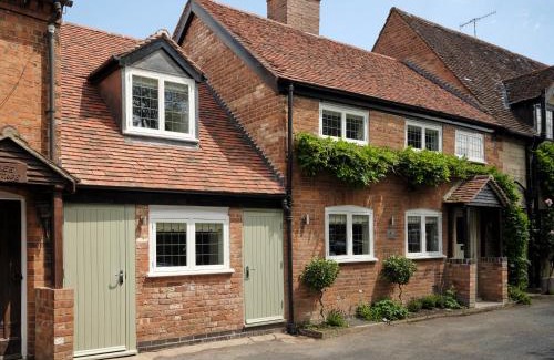 Warwick Haus | 67 Bridge End