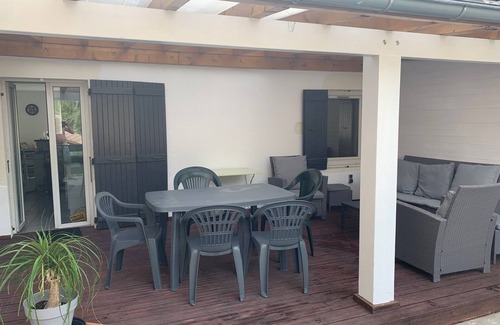 Eloise Wohnung | 67m2 T3 apartment with 32m2 terrace overlooking garden, floor 1, 3 beds