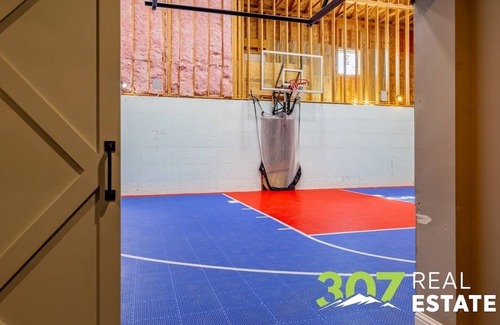 Powell Haus | 6BR Luxury Home w/Theatre, Sports Court & Only 20min from Cody