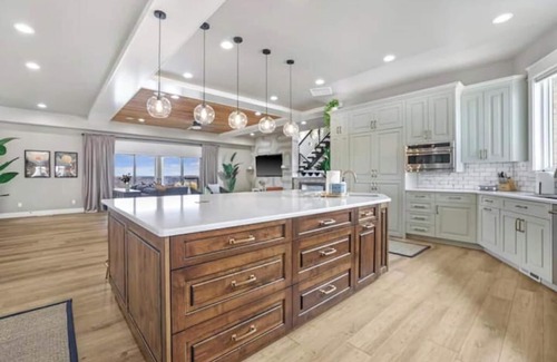 Twin Falls Villa | 6K SQFT Lux |Heated Pool|Hot Tub |Sauna |Speakeasy