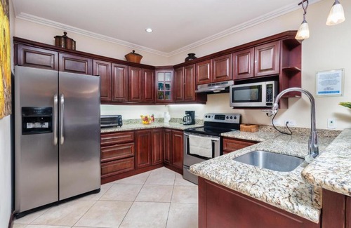 Playa Flamingo Haus | 6th-Floor Ocean-View 3BD with TV in Every Room