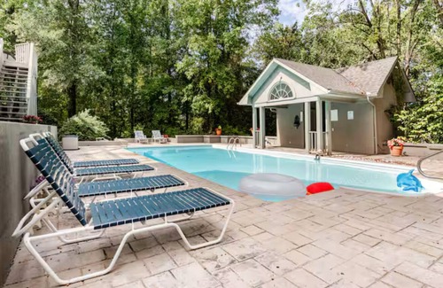 Columbus Haus | 7-Bedrooms Open Concept Home, Pool/HotTub. Near Copper Creek Tennis & Fort Moore