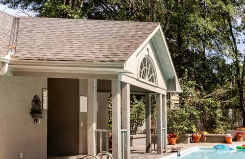 Columbus Haus | 7-Bedrooms Open Concept Home, Pool/HotTub. Near Copper Creek Tennis & Fort Moore